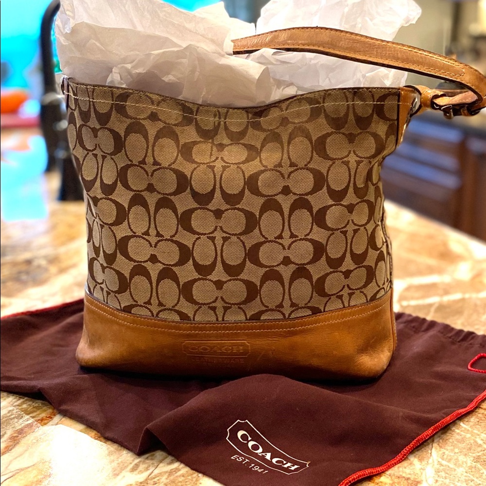 Ladies Handbag - Picture 3 of 7